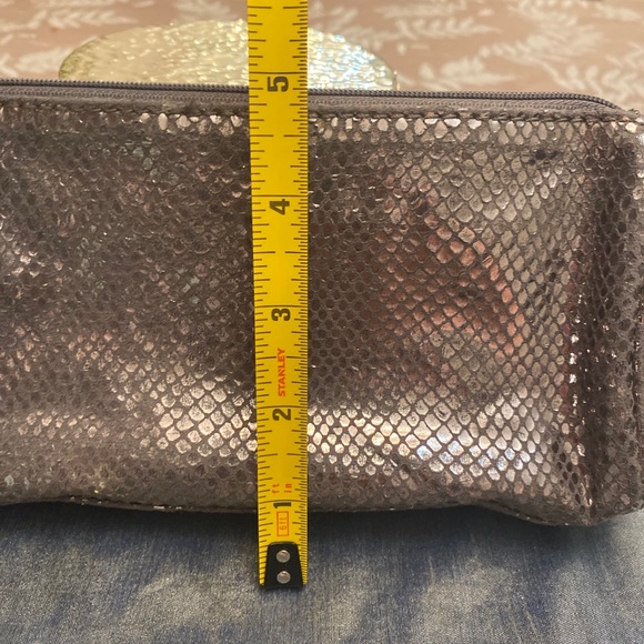 Limited Edition Michael Kors Gunmetal Metallic Cosmetic Clutch Bag - Picture 15 of 15